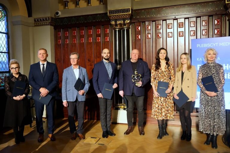 Wczoraj 5 grudnia 2024 roku odbyła się uroczysta Gala Plebiscytu Medycznego Hipokrates 2024 organizowanego przez Dziennik Zachodni w Muzeum Górnictwa Węglowego w Zabrzu 🏆🙂 – Image 3