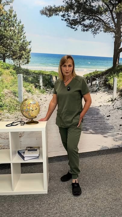 Patrycja Robok – lekarz specjalista medycyny rodzinnej i medycyny pracy, udziela w naszym Centrum konsultacji w ramach Poradni Medycyny Podrozy 🏝️🌞✈️ – Image