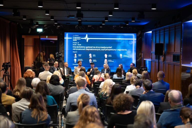 W ostatni poniedziałek 17 listopada, mieliśmy ogromną przyjemność uczestniczyć w kongresie „Z sensem o zdrowiu 2025” w Warszawie, podczas którego rozmawiano m.in. o prawach dziecka do zdrowia, wyzw… – Image 3