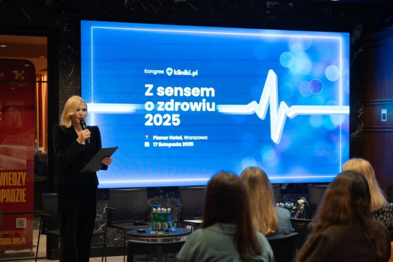 W ostatni poniedziałek 17 listopada, mieliśmy ogromną przyjemność uczestniczyć w kongresie „Z sensem o zdrowiu 2025” w Warszawie, podczas którego rozmawiano m.in. o prawach dziecka do zdrowia, wyzw… – Image 2