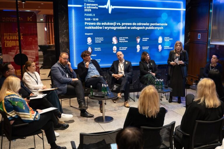 W ostatni poniedziałek 17 listopada, mieliśmy ogromną przyjemność uczestniczyć w kongresie „Z sensem o zdrowiu 2025” w Warszawie, podczas którego rozmawiano m.in. o prawach dziecka do zdrowia, wyzw… – Image 5