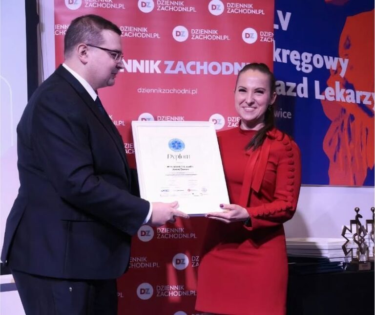 W tym tygodniu w siedzibie Śląskiej Izby Lekarskiej w Katowicach odbyła się uroczysta gala plebiscytu Hipokrates 2025 organizowanego przez Dziennik Zachodni 🏥 W kategorii Radiolog Roku wyróżnienie … – Image 2